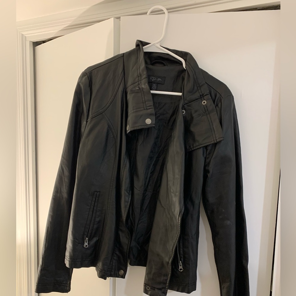 Women’s leather jacket